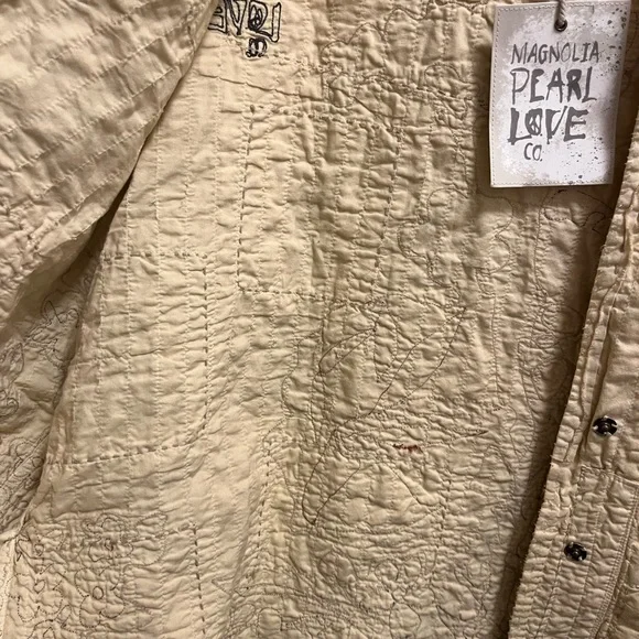 Magnolia Pearl Cream Floral Kimono - Picture 11 of 15